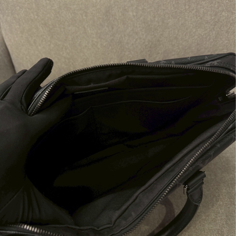 LV新款黑老花公事包-5