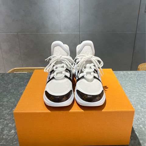 LV Archlight 厚底運動鞋37號