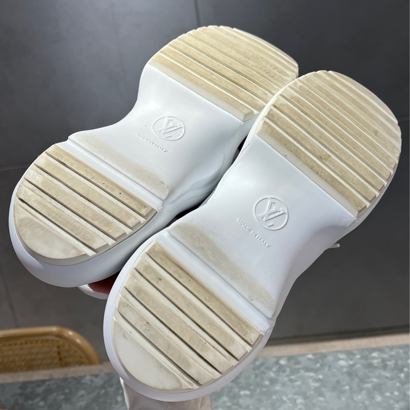 LV Archlight 厚底運動鞋37號-8