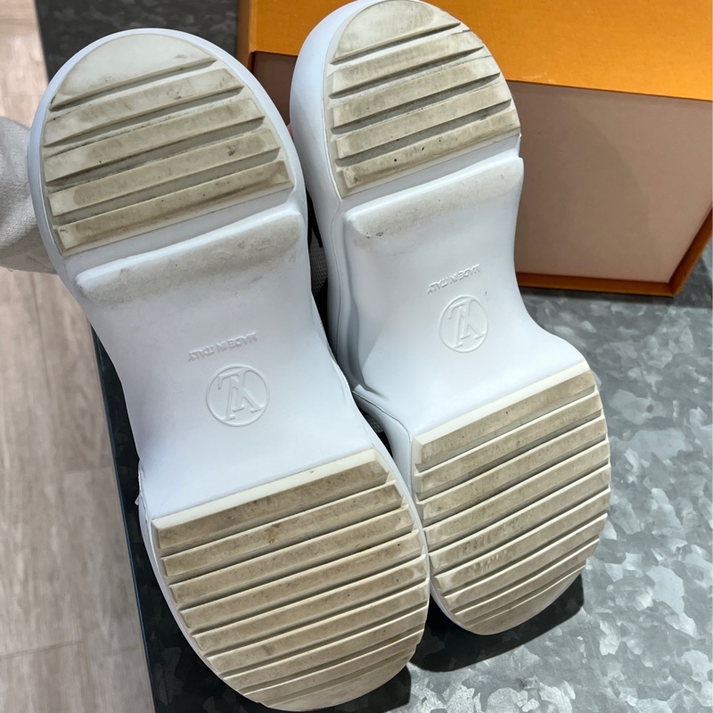 LV Archlight 厚底運動鞋37號-11
