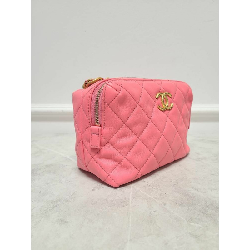 【包稅】CHANEL 粉紅保齡球小牛皮迷你斜背包-1