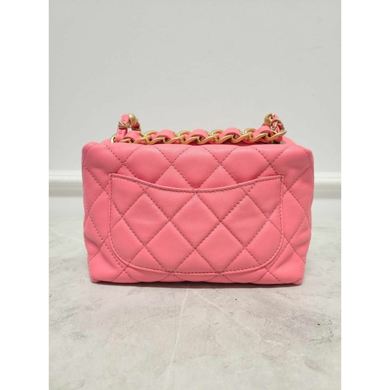 【包稅】CHANEL 粉紅保齡球小牛皮迷你斜背包-5
