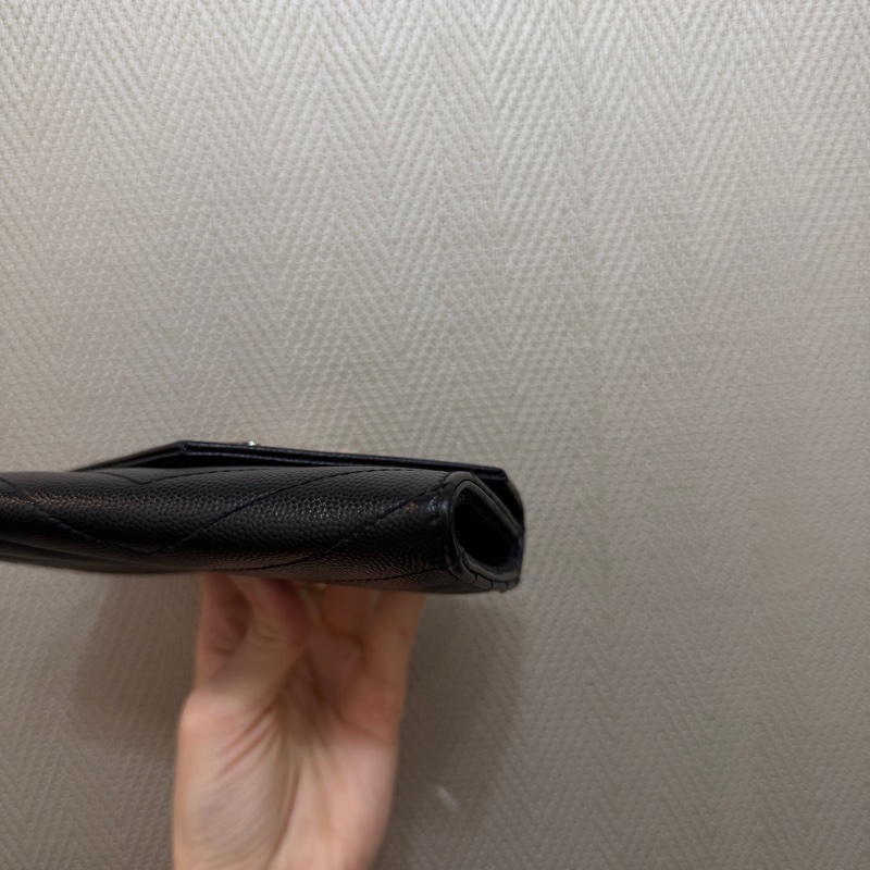 YSL 黑魚子醬牛皮銀釦小型錢包-8