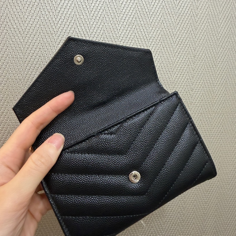 YSL 黑魚子醬牛皮銀釦小型錢包-9