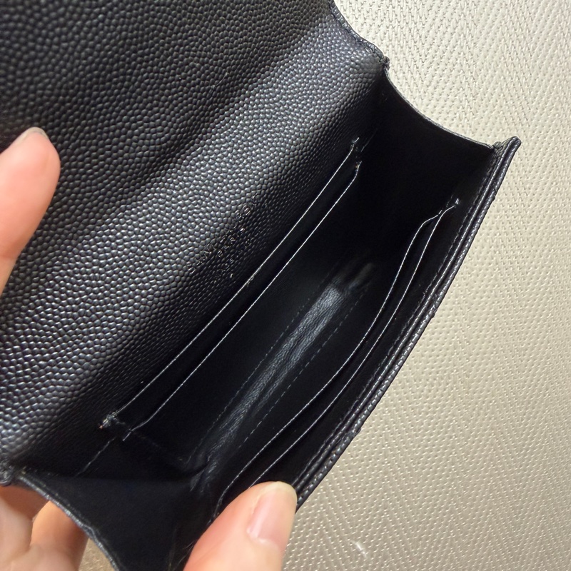 YSL 黑魚子醬牛皮銀釦小型錢包-10