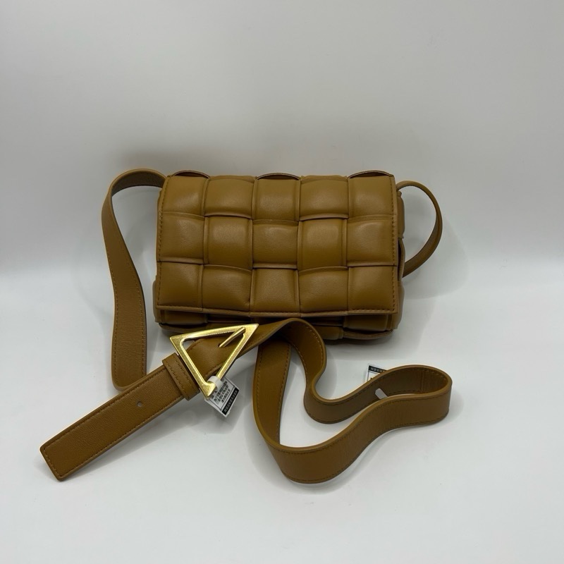 BV cassette焦糖色金扣枕头包单肩包 爆款颜色超级难买，上身超有气场 秋冬色首选 美拉德风-0