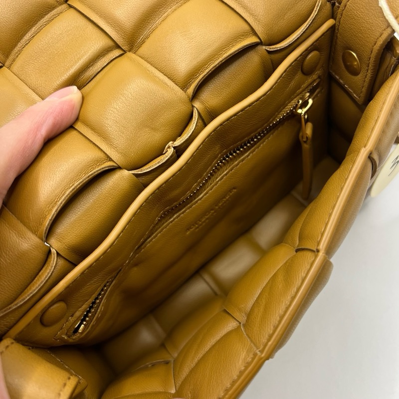 BV cassette焦糖色金扣枕头包单肩包 爆款颜色超级难买，上身超有气场 秋冬色首选 美拉德风-5