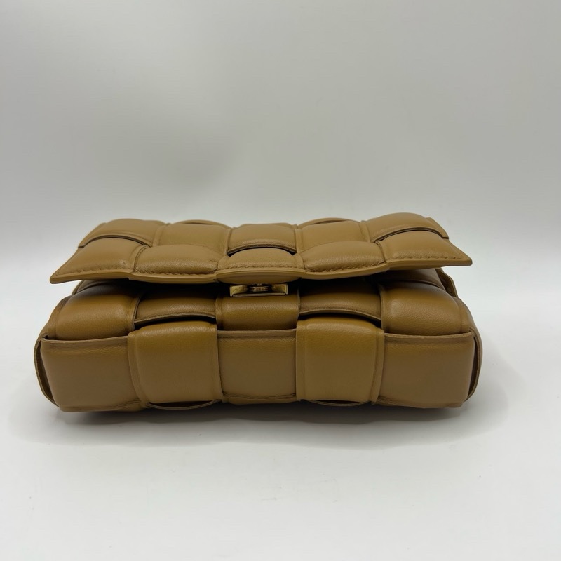 BV cassette焦糖色金扣枕头包单肩包 爆款颜色超级难买，上身超有气场 秋冬色首选 美拉德风-7