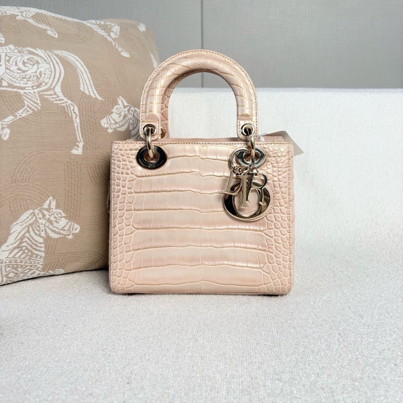 Dior 鎏金粉色鰐魚皮黛妃四格金扣 20*17*6 99新配件塵袋-4