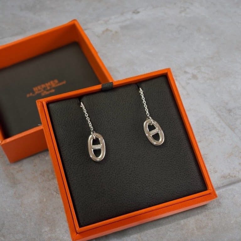 全新愛馬仕Hermes豬鼻垂墜式耳環-1