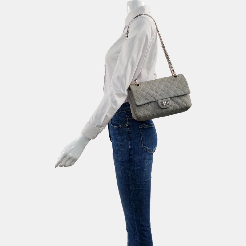 CHANEL 2.55 藍色荔枝紋牛皮菱格紋絎縫單肩包斜挎包銀色五金17開-1