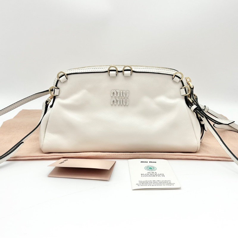 MIUMIU 新款白金Caprice手提肩背餃子包24*14*9 全新閒置配件塵袋-1