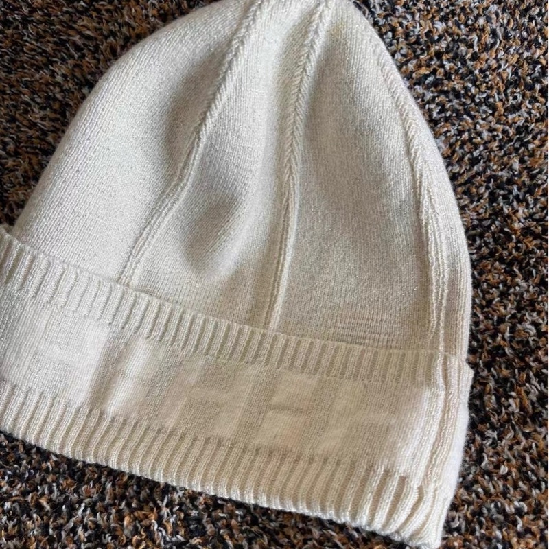 愛馬仕 Hermès by Martin Margiela 羊絨針織毛帽 奶白微金蔥｜S-4