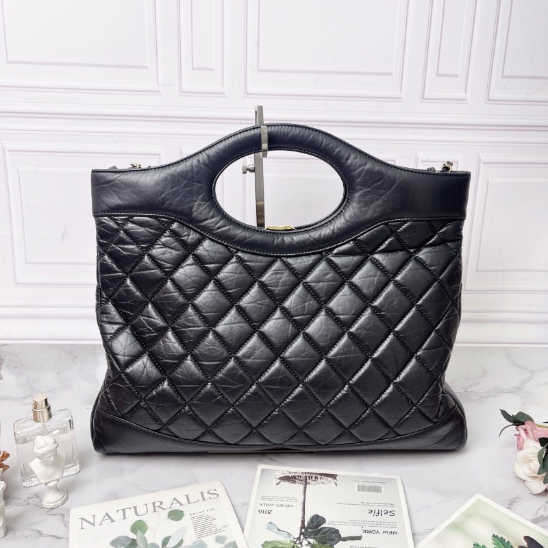 Chanel 黑色31Bag金扣菱格皮穿鏈肩背斜背手提包37×39×8 98新配件塵袋購證-5