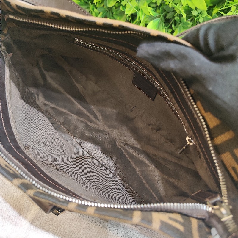 Fendi Shoulder Bag-10