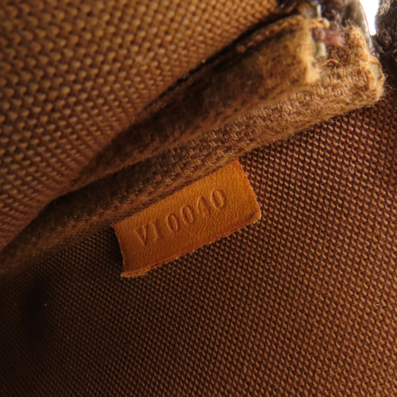 LOUIS VUITTON Monogram Pochette Accessoires金扣手挽袋棕色-8