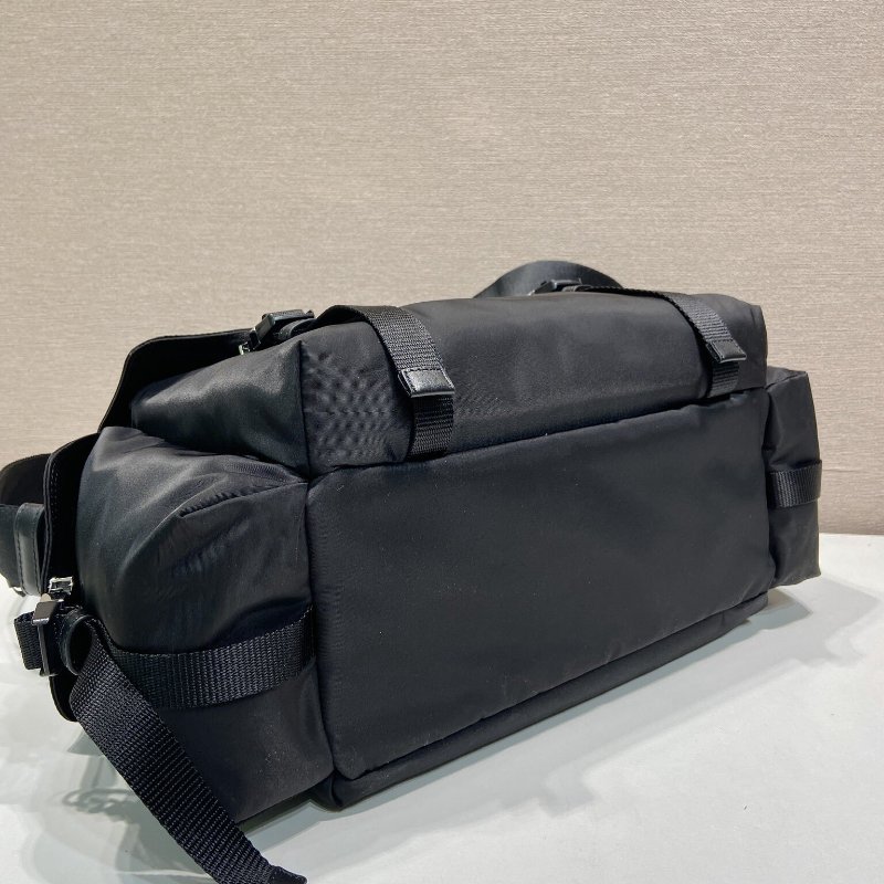 🎊新年特賣🧧Prada 2VD082 Explore Re-Nylon 及皮革多口袋肩背包 黑色-7