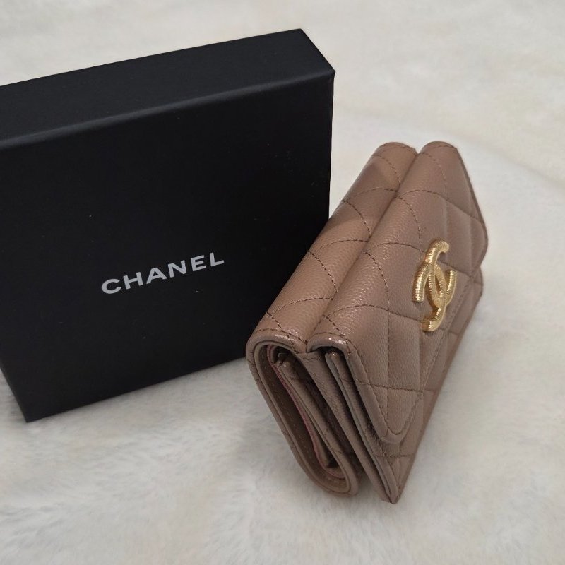 禮物~~Chanel香奈兒經典大雙C荔枝皮全功能迷你短夾-3