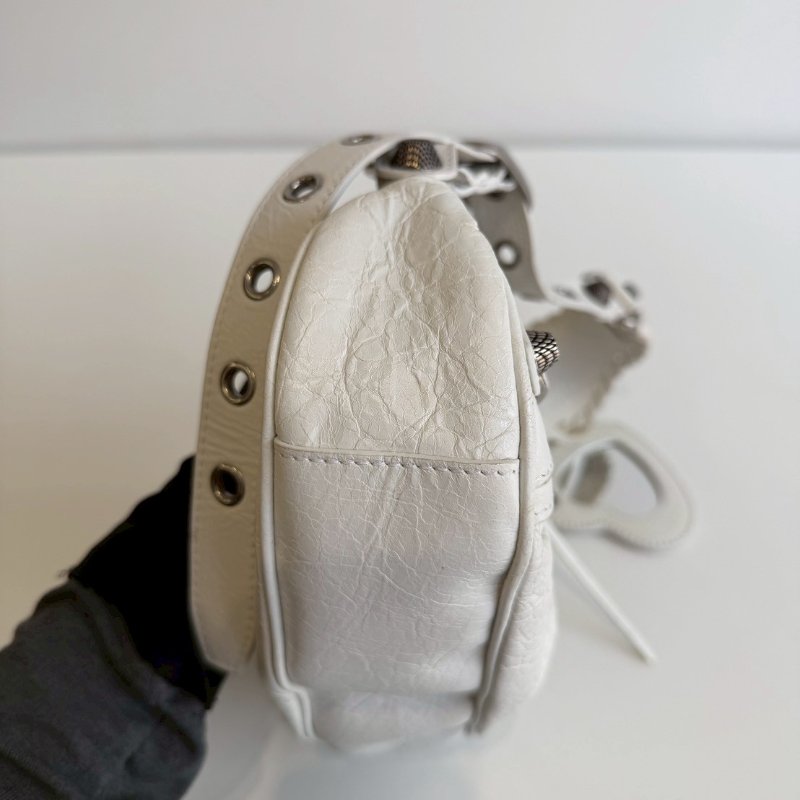 98新🤍 Balenciaga 巴黎世家 Le Cagole 機車包 白色-9