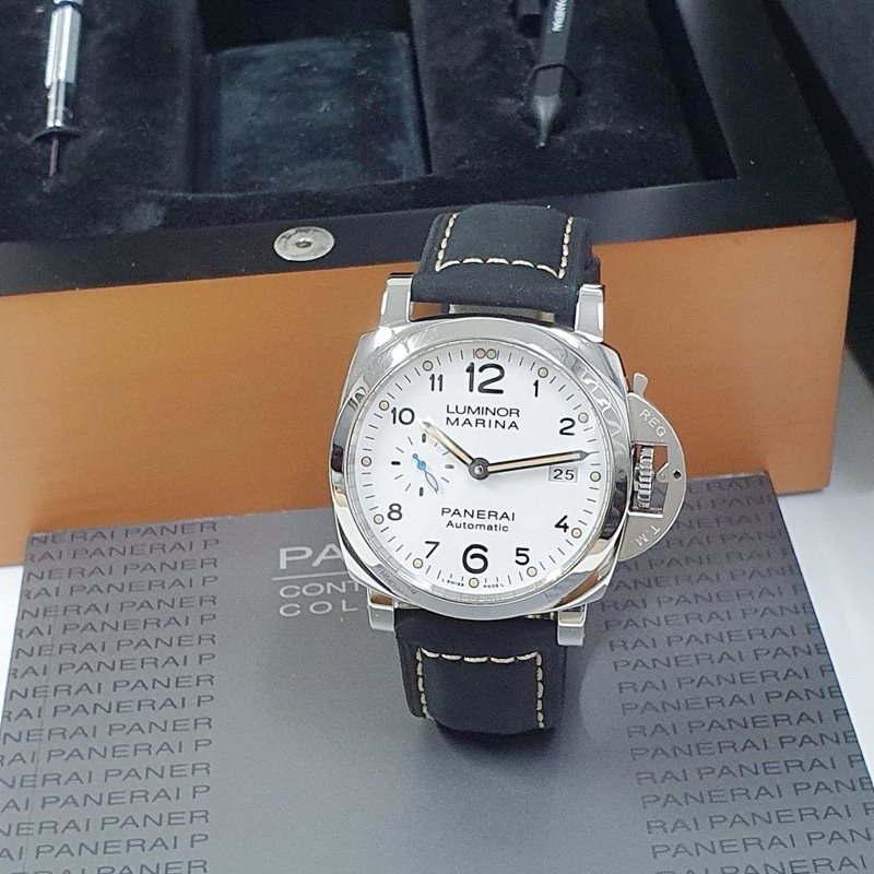 【大眾名錶】PANERAI 沛納海 PAM01499 LUMINOR 1950系列 白色面盤 藍色小秒針 錶徑44mm-0