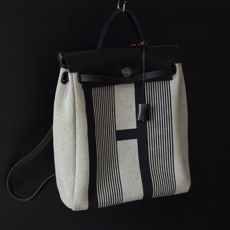 Hermes herbag竪版後背包黑灰色31*38*10 98新配件塵袋-3