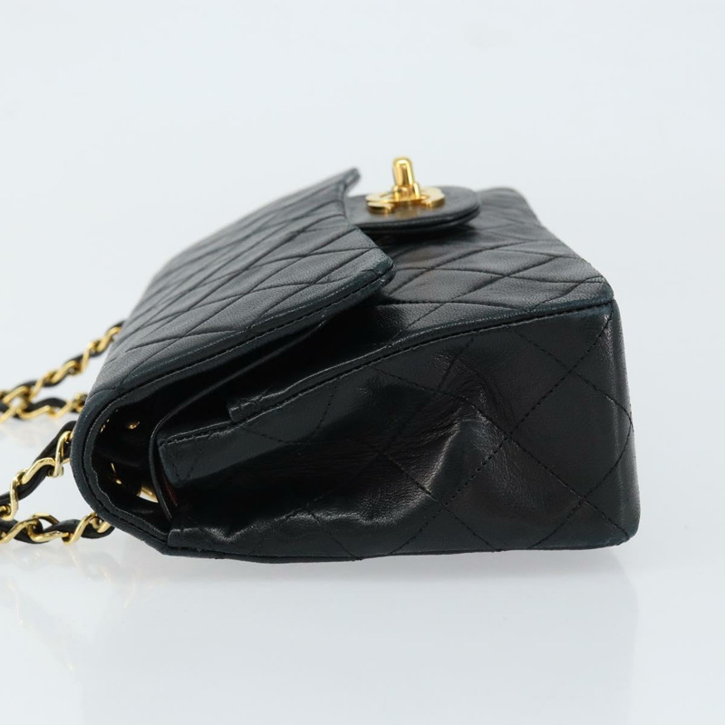 【日本直送】香奈兒 (CHANEL) 絎縫鏈條單肩包，羊皮材質，黑色，金色雙C標誌，貨號 145576AV-4