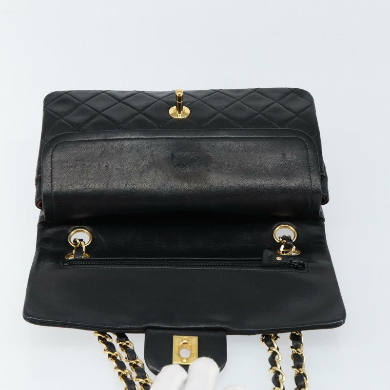 【日本直送】香奈兒 (CHANEL) 絎縫鏈條單肩包，羊皮材質，黑色，金色雙C標誌，貨號 145576AV-14