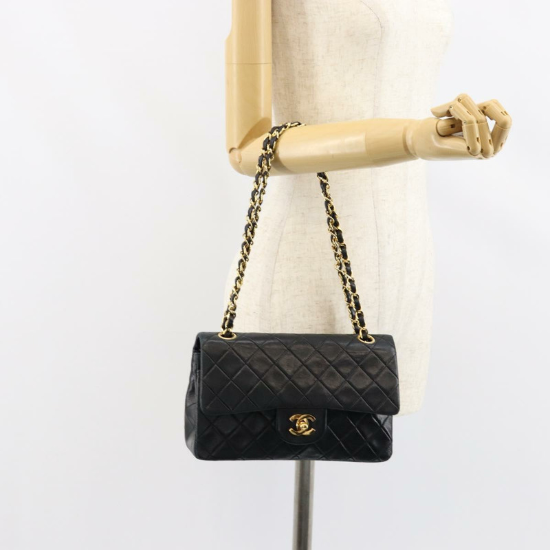 【日本直送】香奈兒 (CHANEL) 絎縫鏈條單肩包，羊皮材質，黑色，金色雙C標誌，貨號 145576AV-26