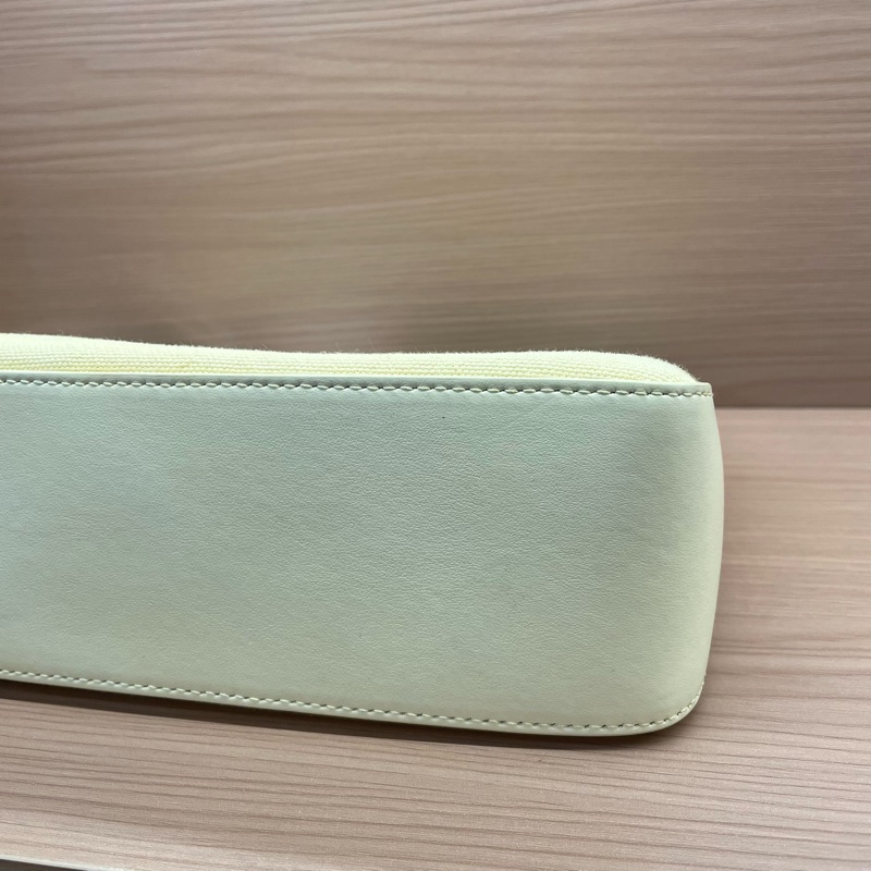 Givenchy 纪梵希 Moon Cut Out淡黄色-4