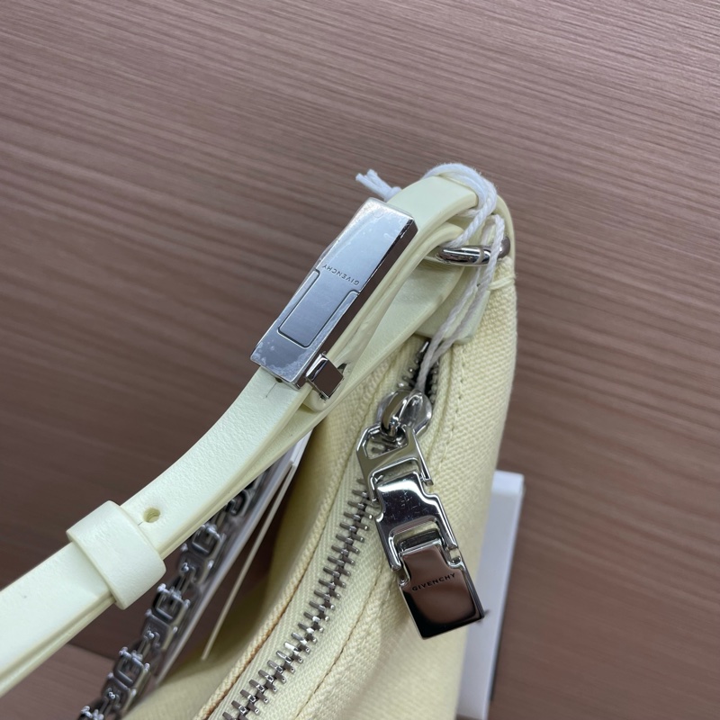 Givenchy 纪梵希 Moon Cut Out淡黄色-7