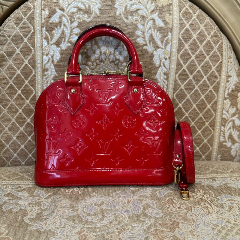 LV 紅漆亮皮金釦AlmaBB手提斜背包 M91771-1