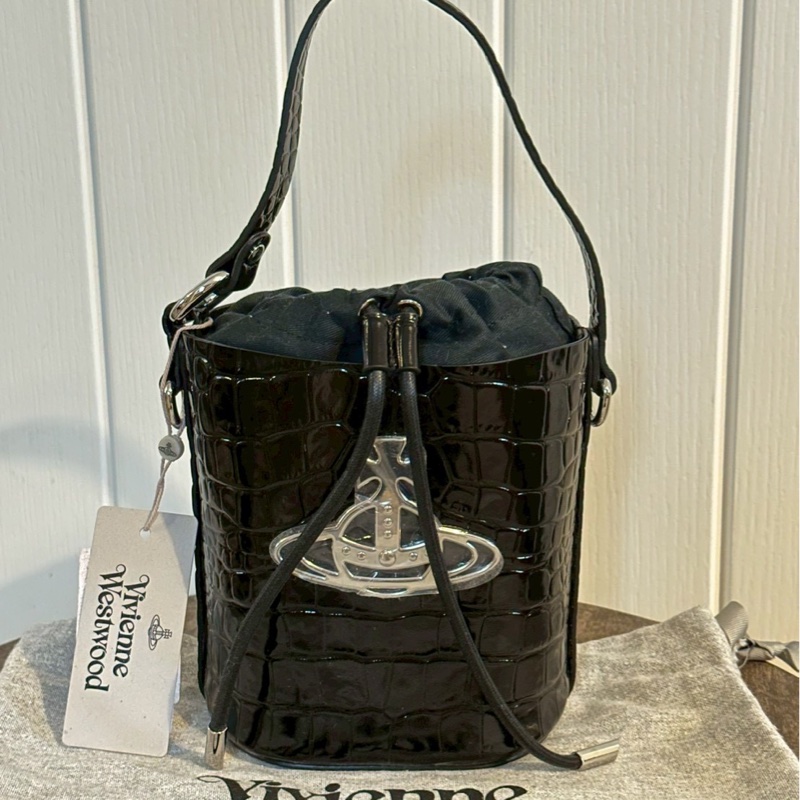 Vivienne Westwood Daisy 仿鱷魚皮紋兩用水桶包-1