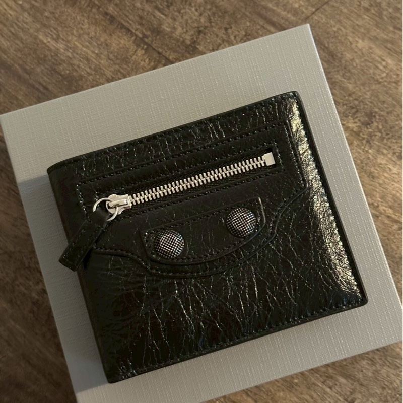 Balenciaga Le Cagole 皮革八卡短夾-1