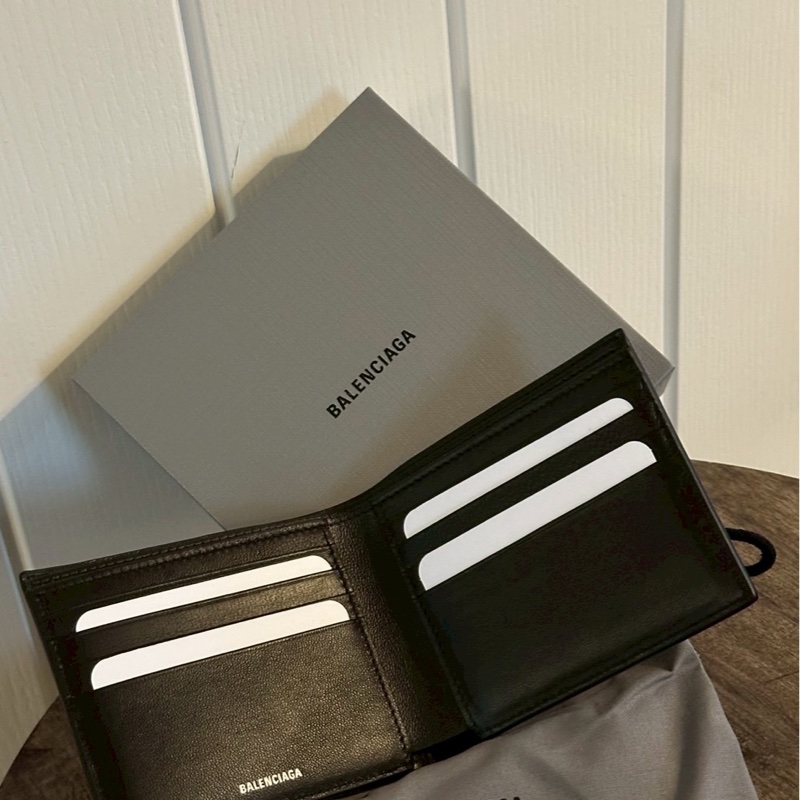 Balenciaga Le Cagole 皮革八卡短夾-5