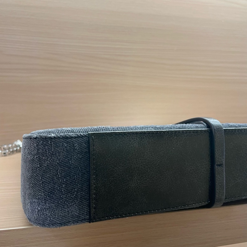 Givenchy纪梵希做旧牛仔Cut Out双肩带链条包-3