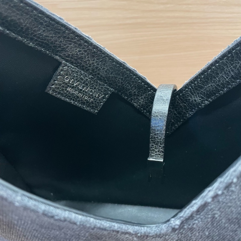 Givenchy纪梵希做旧牛仔Cut Out双肩带链条包-8