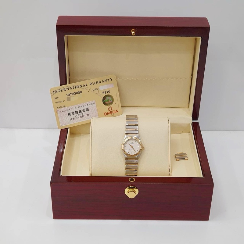 【大眾名錶】OMEGA 歐米茄 1272.30.00 星座系列 半金石英錶 白色菱格紋面盤 錶徑25.5mm B984-7