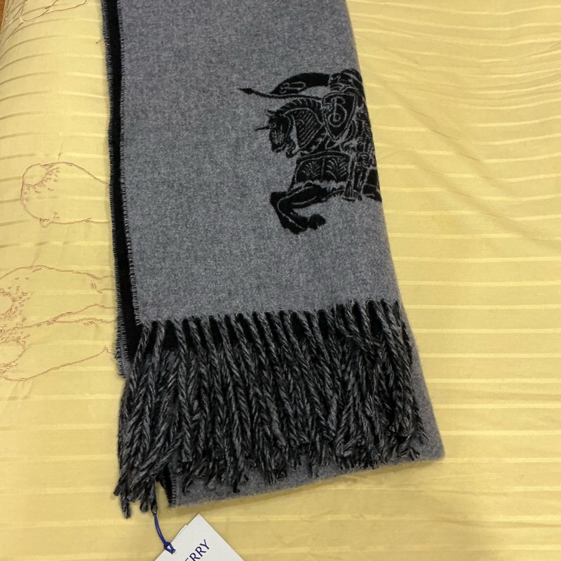 Burberry 客什米爾/黑灰戰馬雙面圍巾🧣-1