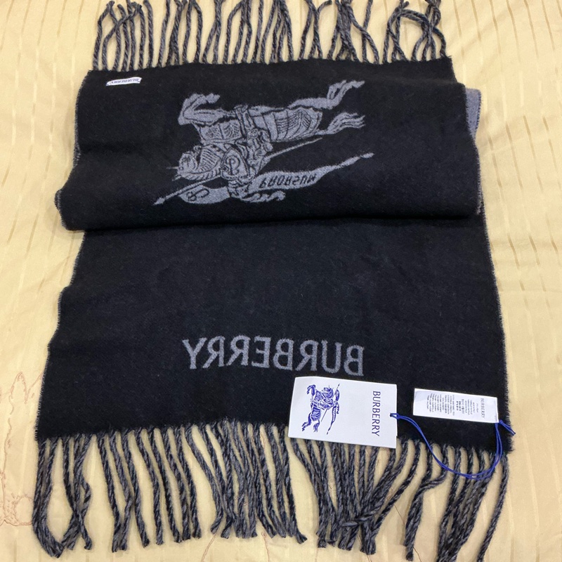 Burberry 客什米爾/黑灰戰馬雙面圍巾🧣-12