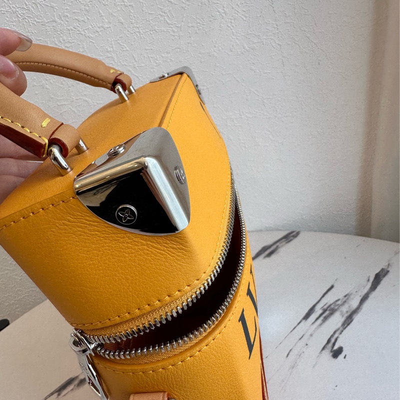 lv限量箱包🥹閒置-13