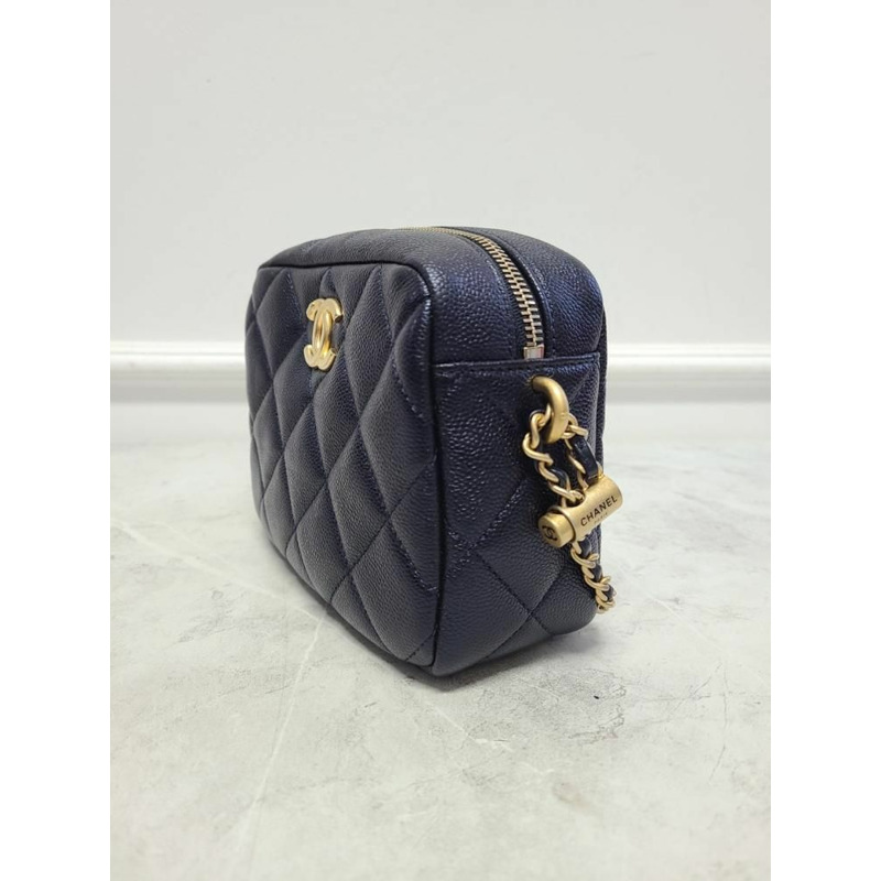 【包稅】CHANEL 海軍藍魚子醬復古金我的完美相機包帶芯片-1
