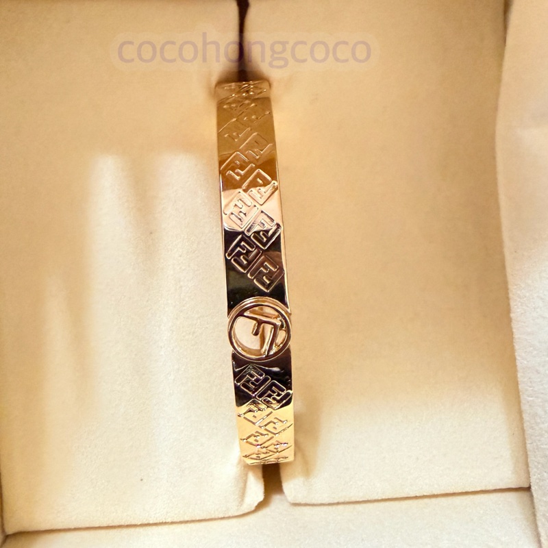 FENDI 金色金屬手環-3