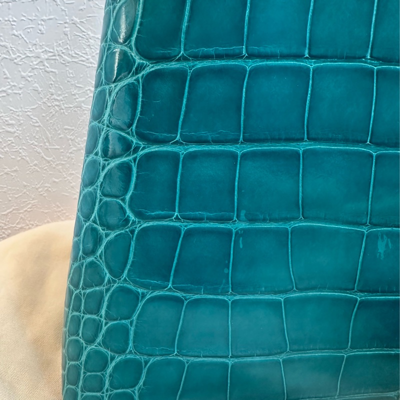 lv極品 鱷魚皮🥹🥹🥹Louis Vuitton Capucines BB 款綠松石色鱷魚皮手提包-2