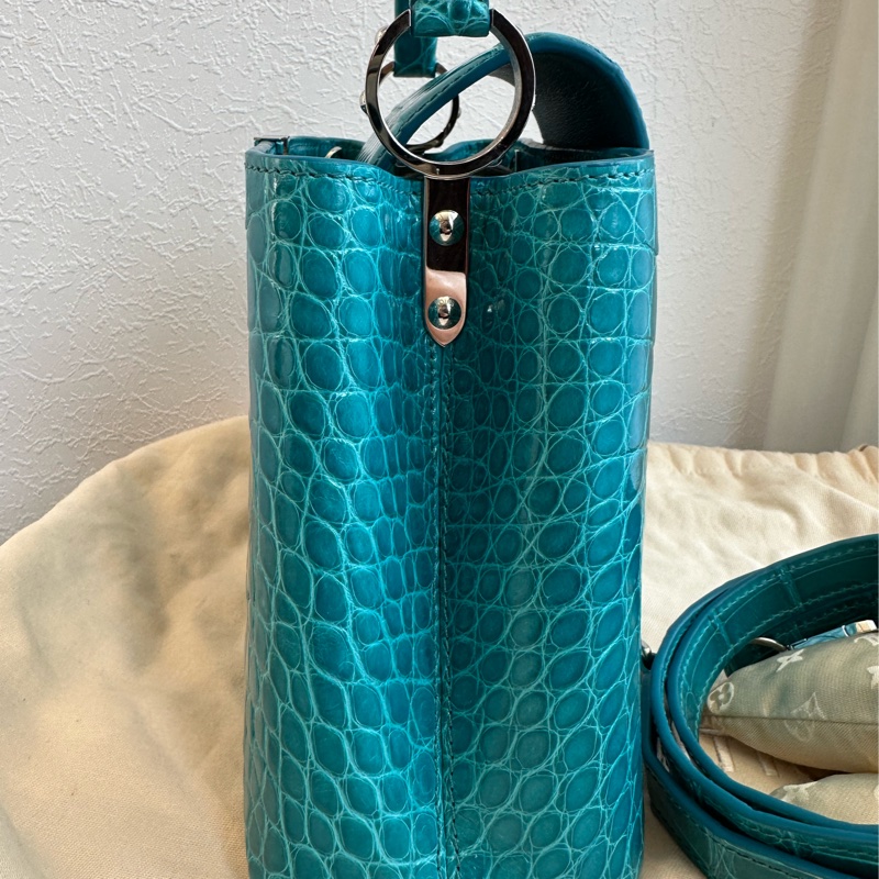 lv極品 鱷魚皮🥹🥹🥹Louis Vuitton Capucines BB 款綠松石色鱷魚皮手提包-7