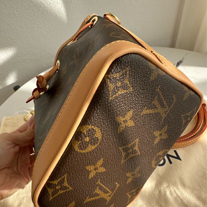 Lv nano 水桶包-3