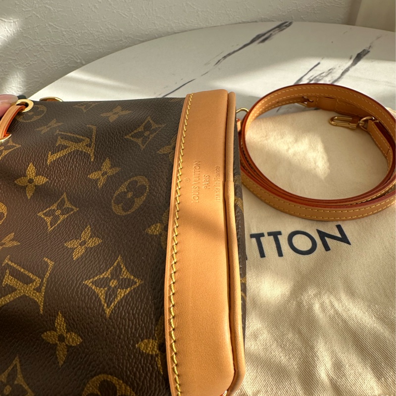 Lv nano 水桶包-6