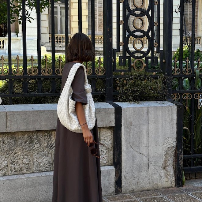 柔軟小羊皮 中古 BV包 鬆弛感 Bottega Veneta Jodie Medium 粉筆白 編織皮革 /側背/手提 最大尺寸 White-4