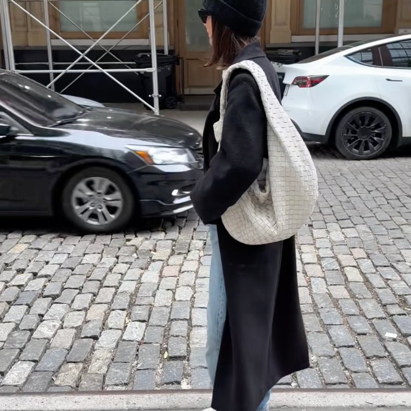 柔軟小羊皮 中古 BV包 鬆弛感 Bottega Veneta Jodie Medium 粉筆白 編織皮革 /側背/手提 最大尺寸 White-5