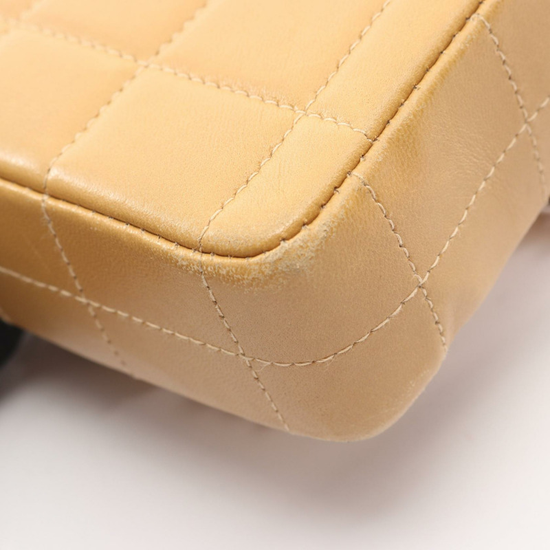 香奈兒巧克力色鏈條肩背包，羊皮材質，米色，金色五金，二手，女士CC-7