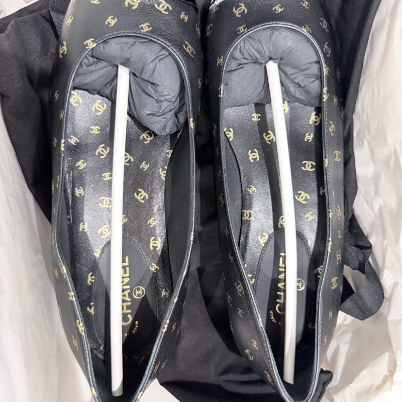 CHANEL 黑色娃娃鞋-0